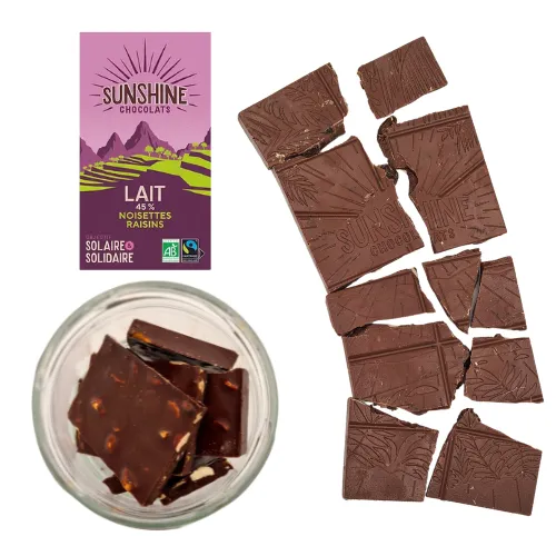 Carrés de chocolat lait noisettes raisins